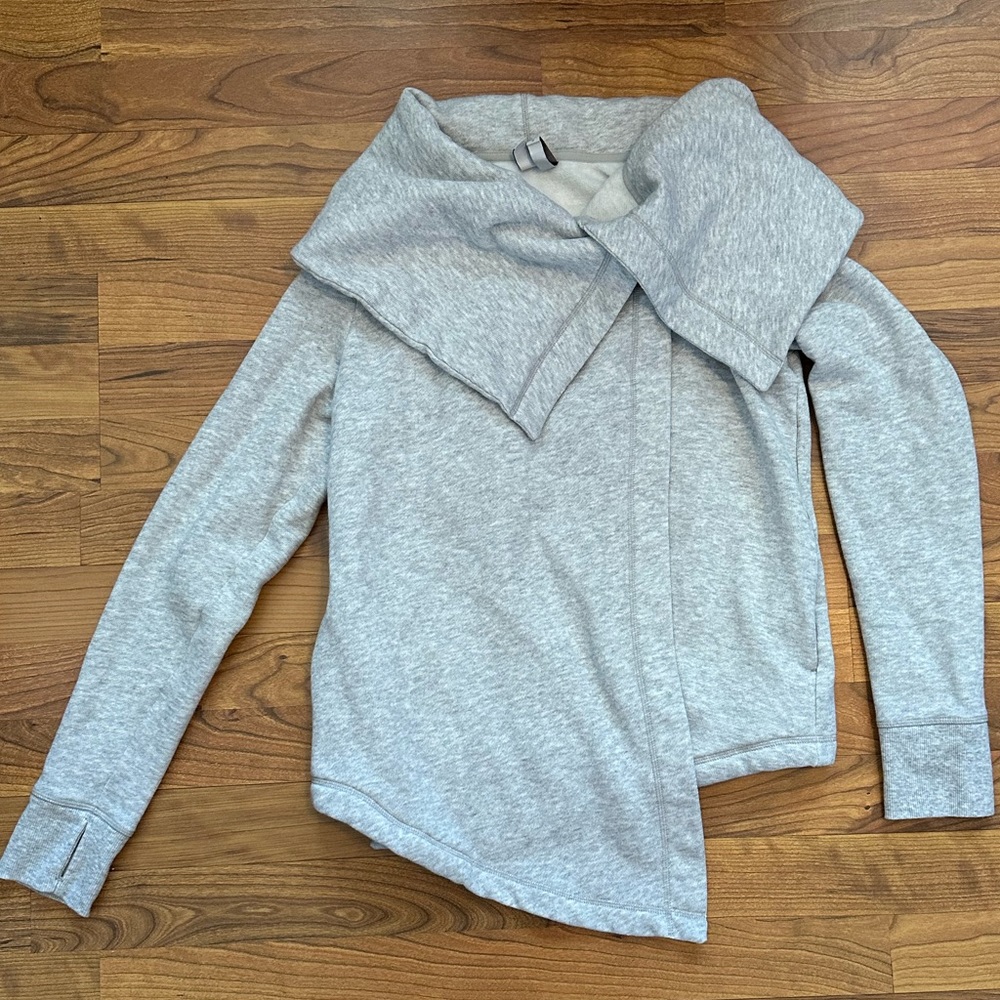 Z by Zella Shooting Star Drape Collar Cardigan Jacket Wrap Top Grey Small NWOT